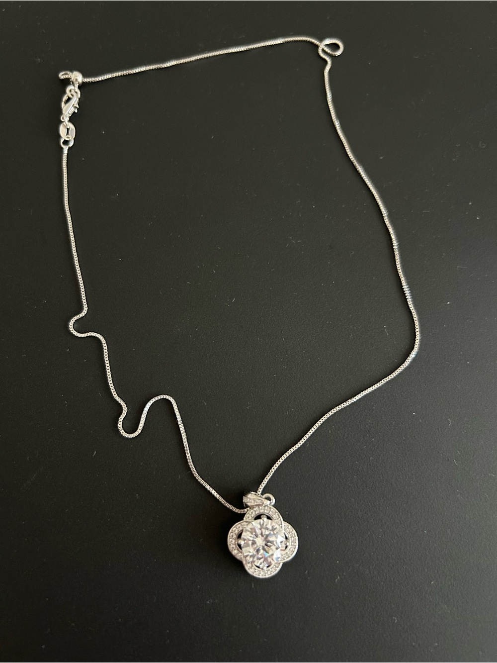 New 1ct synthetic diamond necklace
